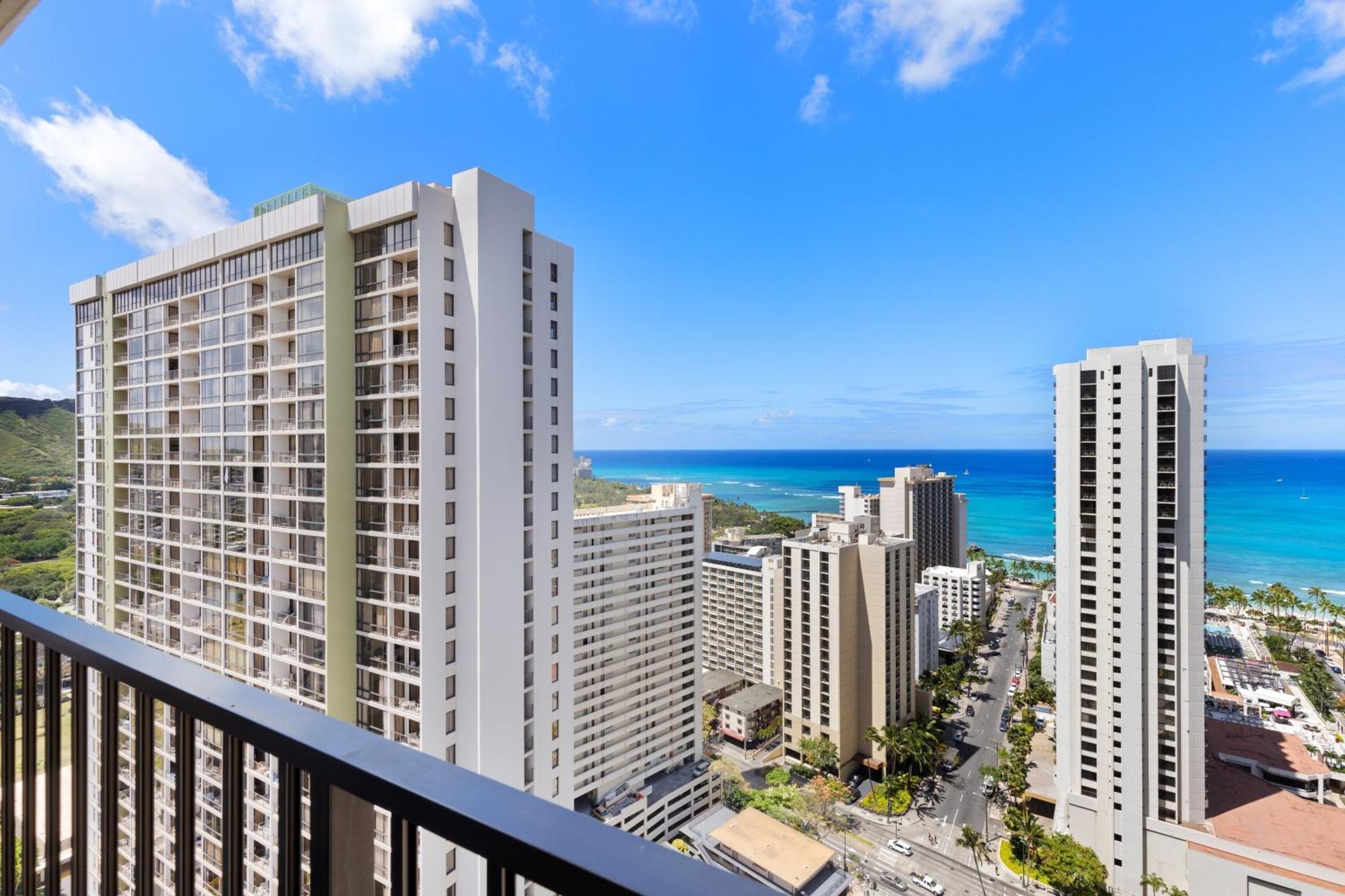 Beautifully Renovated 32Nd Floor Deluxe Ocean View Waikiki Condo Condo Honolulu Eksteriør billede